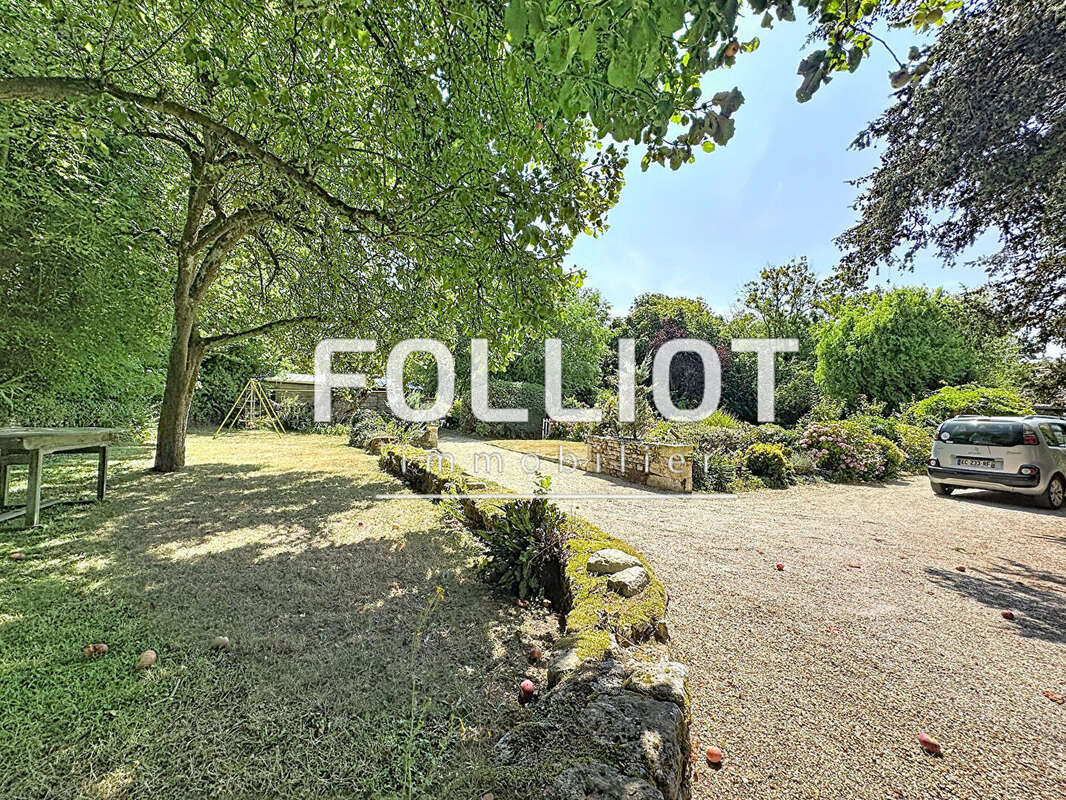 A VENDRE Maison de charme du XVIIIe siècle à Ponts sur Seulles - photo 4