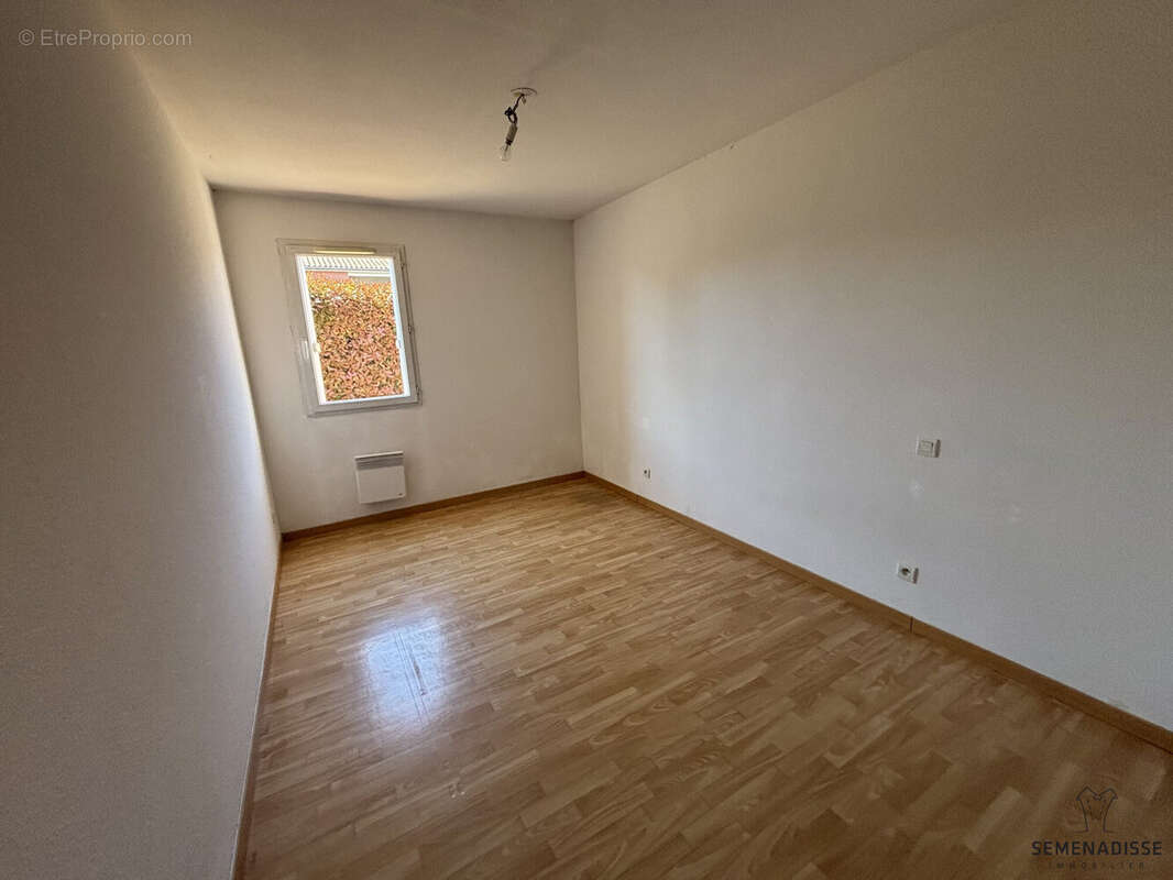 Appartement à SAINT-SULPICE