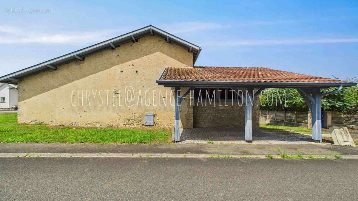 Maison à PORT-DE-LANNE