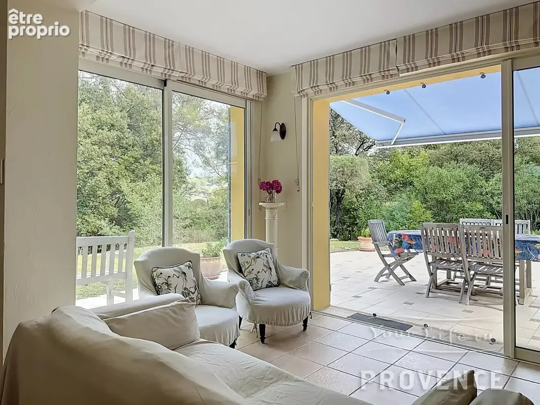 Au calme mais proche des commodité, belle villa avec studio et pisicne - photo 4