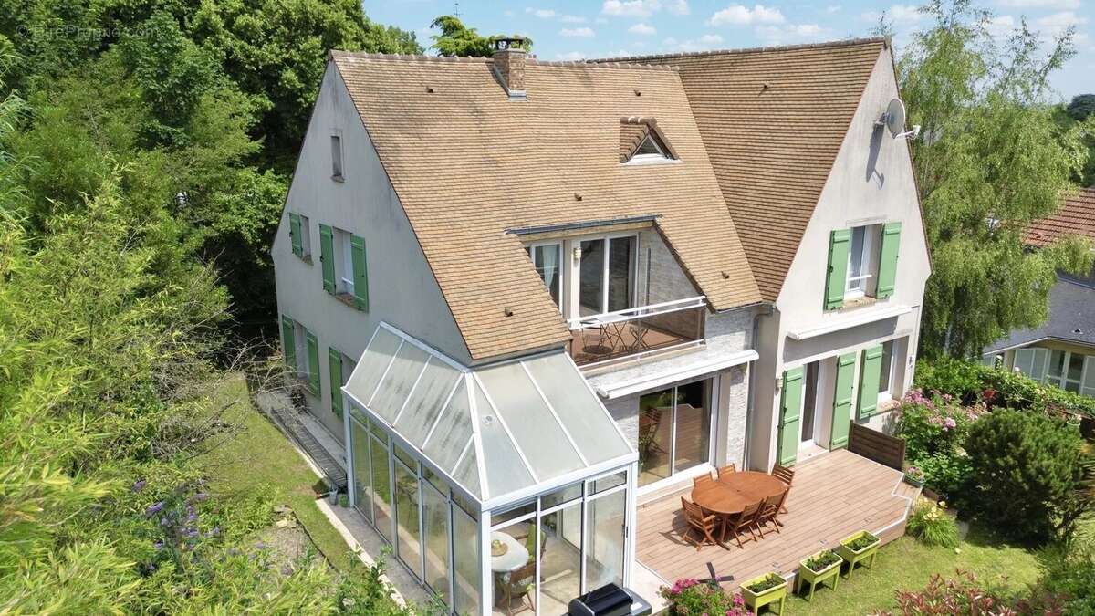 Maison 200 m² à Verrieres-Le-Buisson  - photo 21