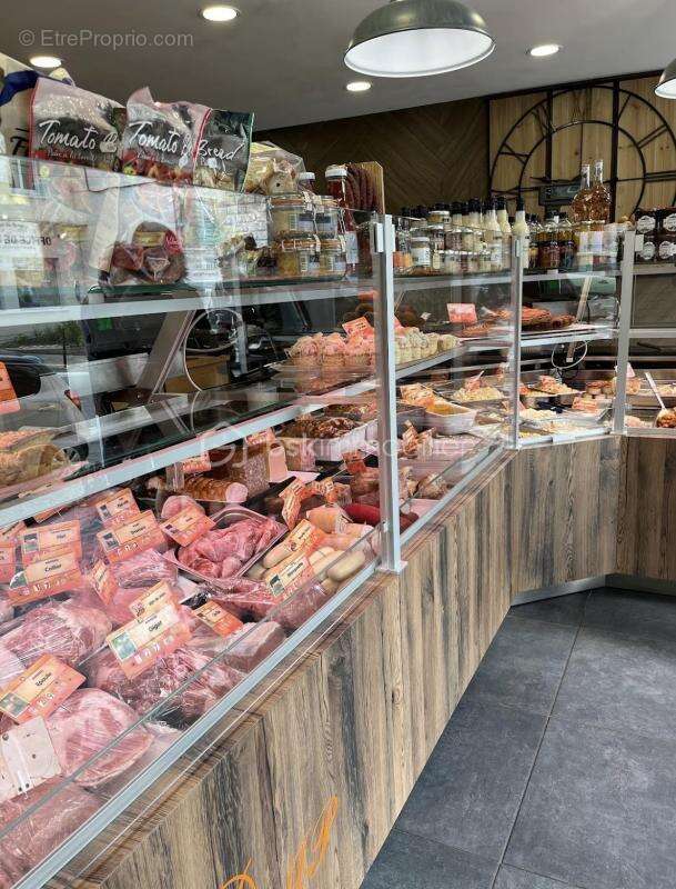 Commerce à FISMES