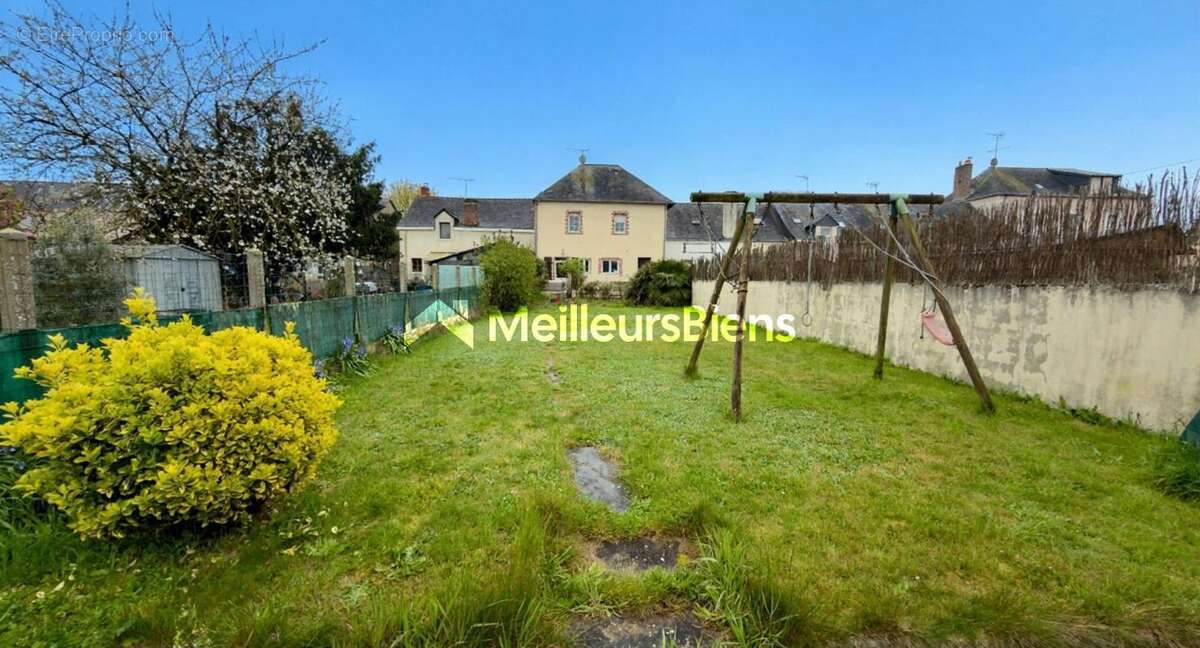 RENAZE - Maison 3 chambres avec jardin de 410 m2 - photo 12
