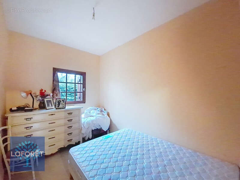 Maison à COMBOURTILLE