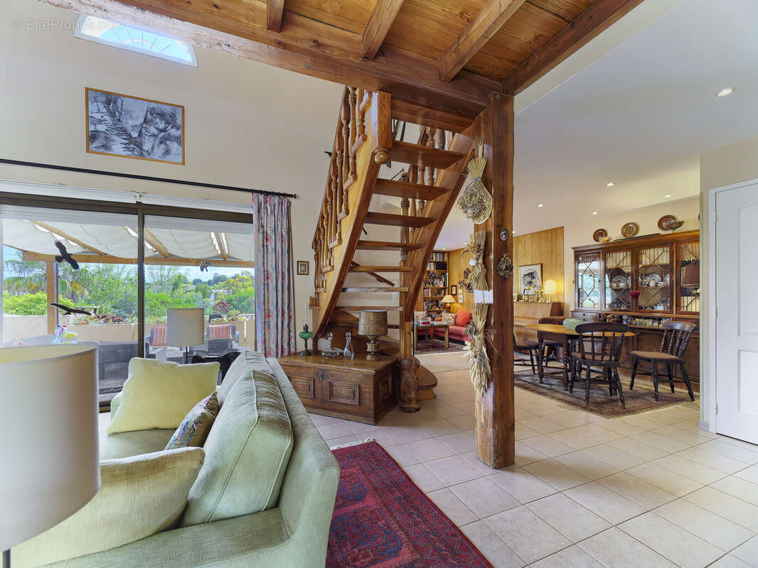 Maison à VILLENEUVE-LOUBET