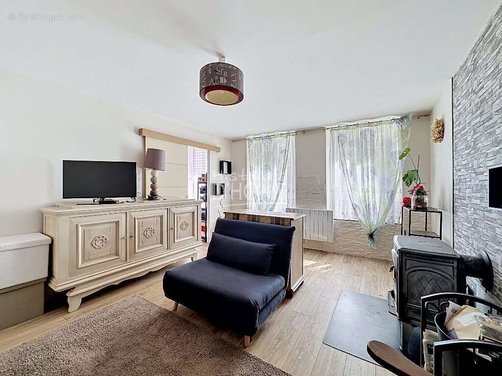 Maison à LA FERTE-GAUCHER