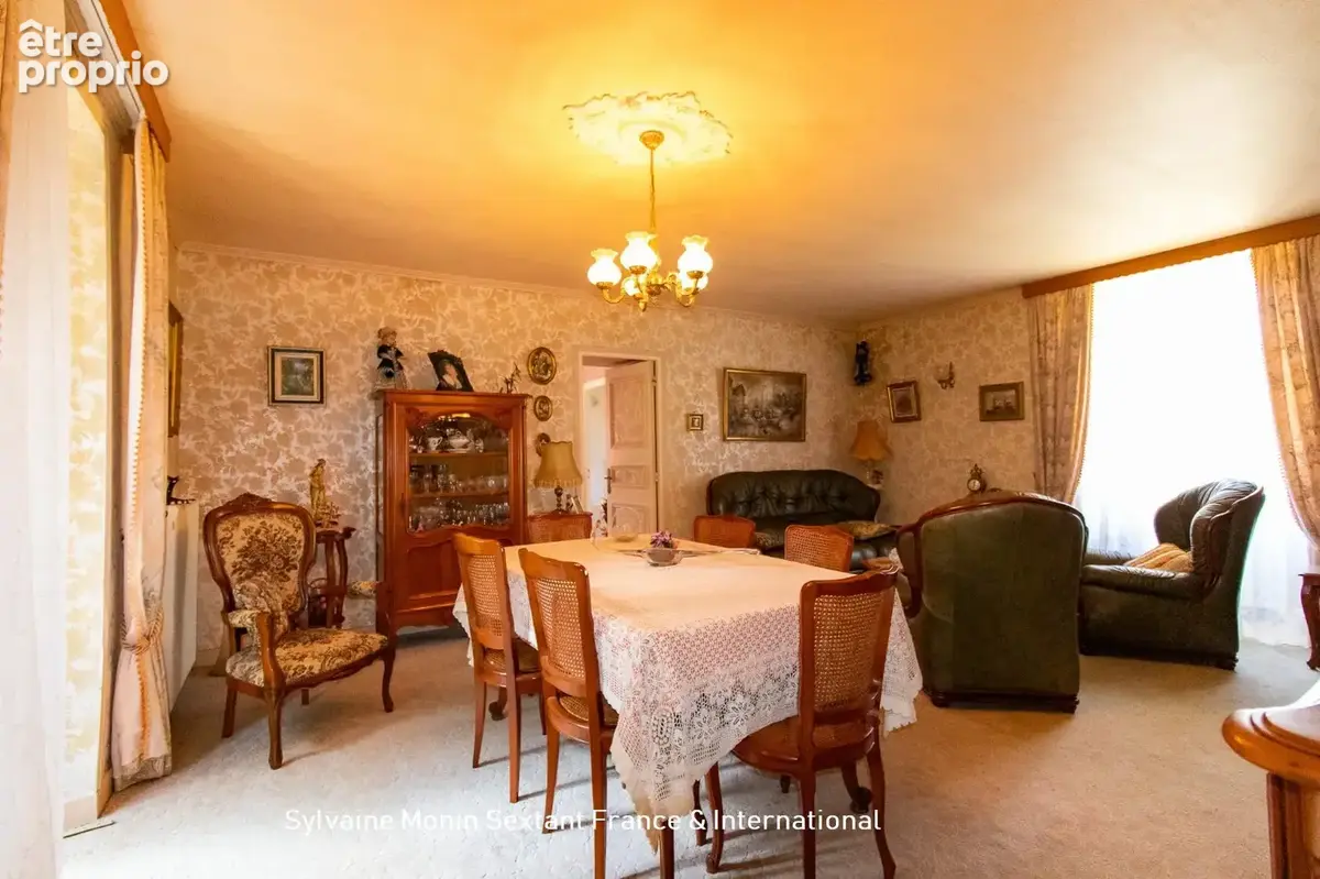 Maison en pierre au coeur d'un bourg paisible du Périgord noir - photo 5
