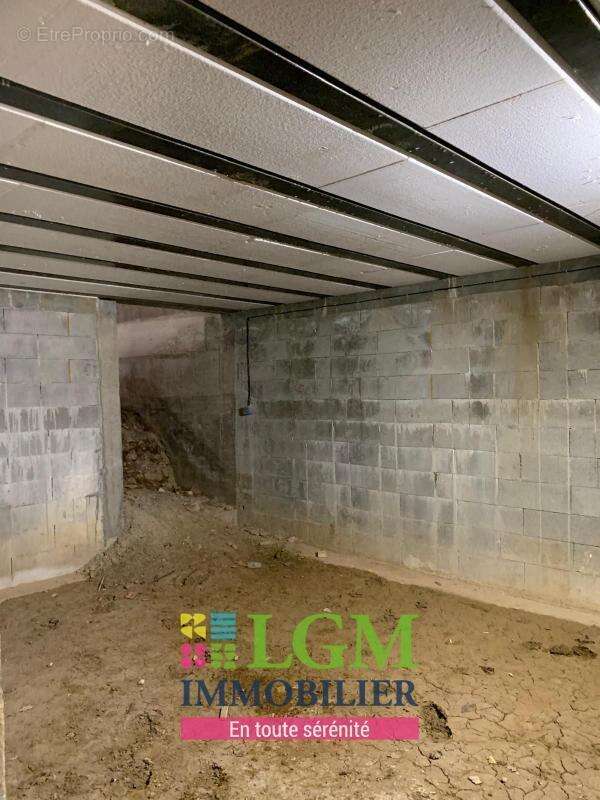 Maison à SAINT-JEAN-DU-PIN