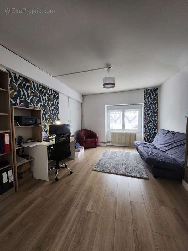 Maison à LE PALAIS-SUR-VIENNE