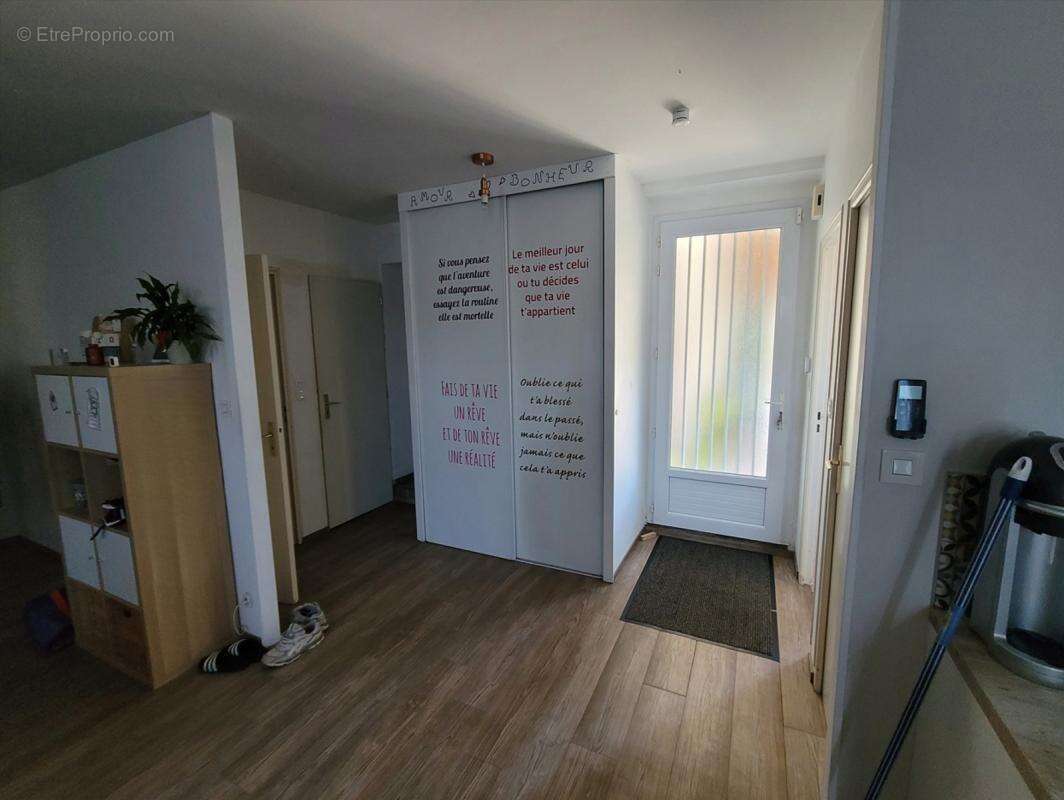 Maison de bourg, 3 Chambres, rénovée en 2017 - photo 6
