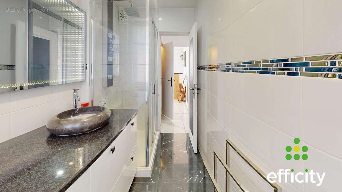 Appartement à LA MULATIERE