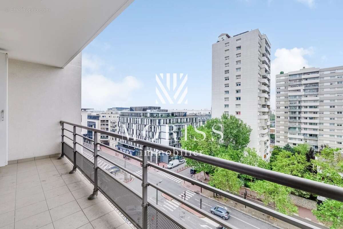 Appartement à LEVALLOIS-PERRET