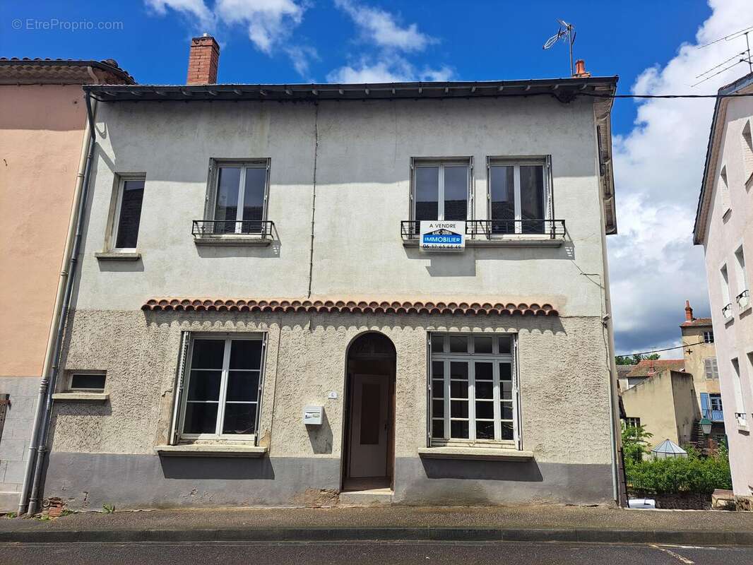 Photo 1 - Maison à CUNLHAT