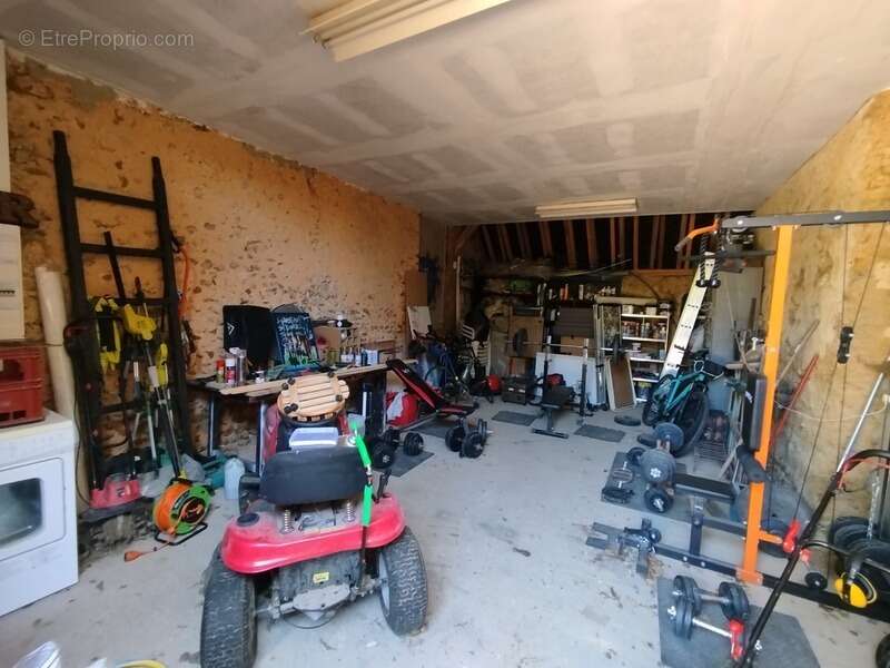 Maison à LA CROIX-DU-PERCHE