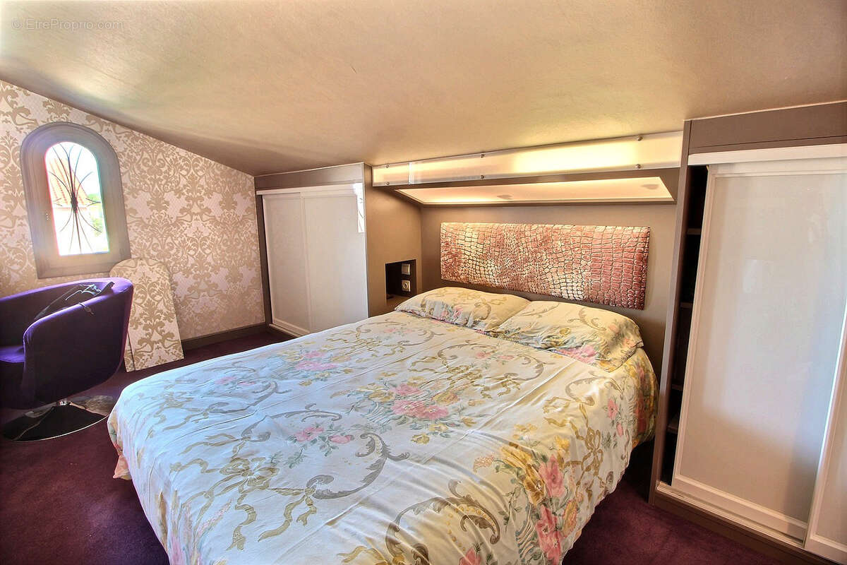 Maison à SAINT-CYPRIEN