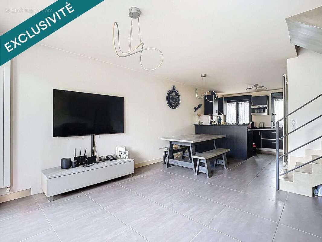 Photo 2 - Maison à CHOISY-LE-ROI