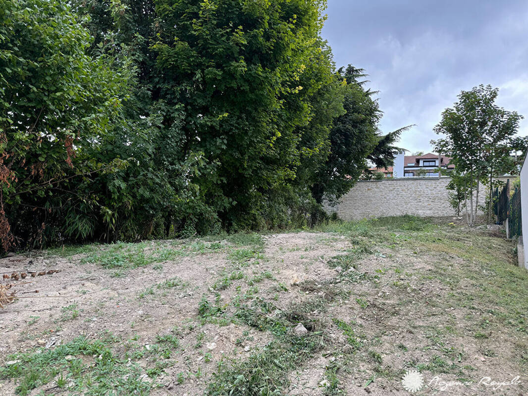 Terrain à SAINT-GERMAIN-EN-LAYE