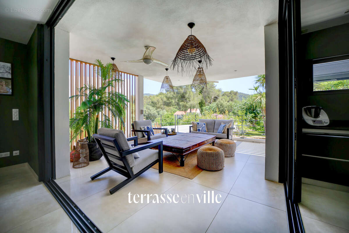 Gémenos - village a pied - villa d'architecte t5 185m2 - dépendance - calme - 1 090 000 € - photo 7