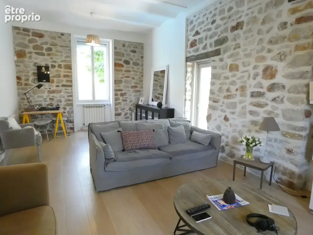 Alès, superbe maison de maître avec piscine à deux pas du centre ville. - photo 8
