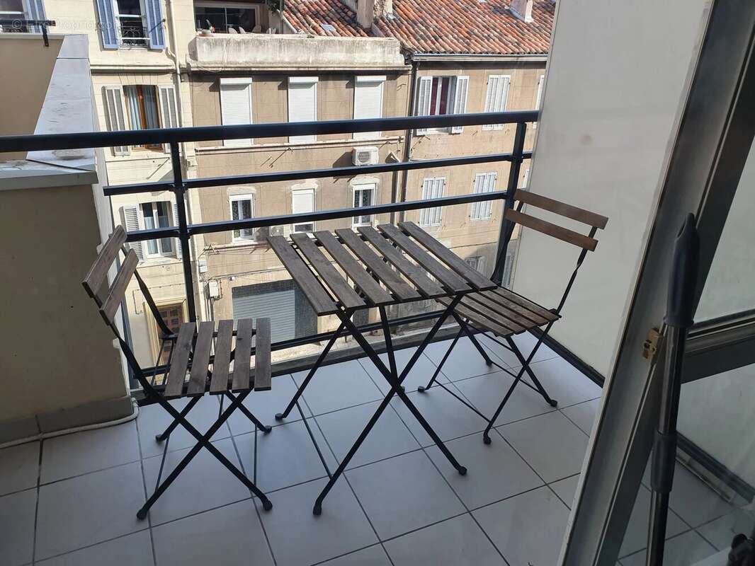 Appartement à MARSEILLE-5E