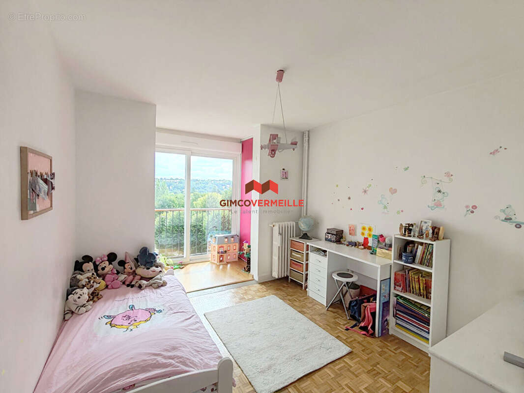 Appartement à BOUGIVAL