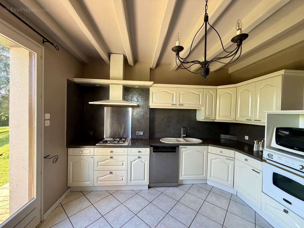 Maison à LONGNY-AU-PERCHE