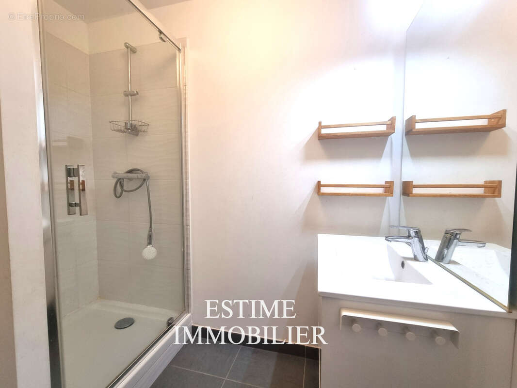 Appartement à LA MADELEINE