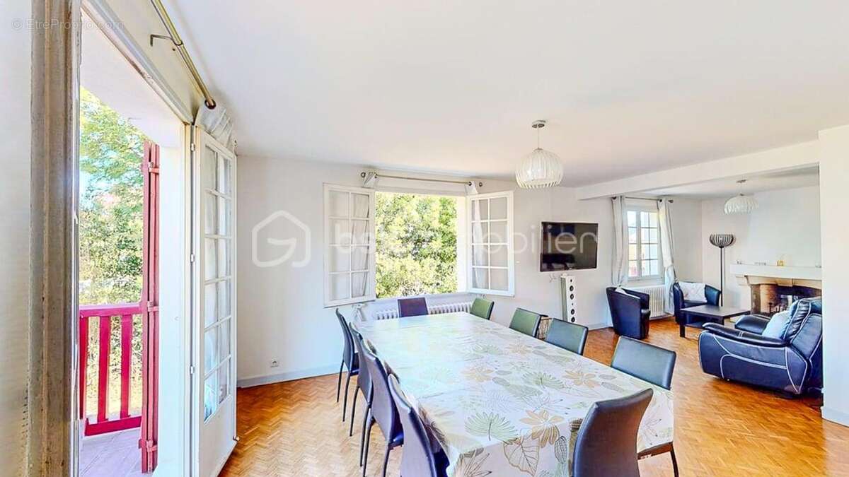 Maison avec jardin au centre du village côté océan à Guéthary - photo 8