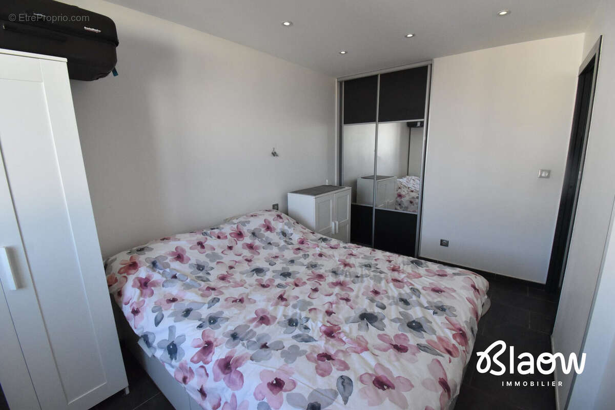 Appartement à MEYZIEU