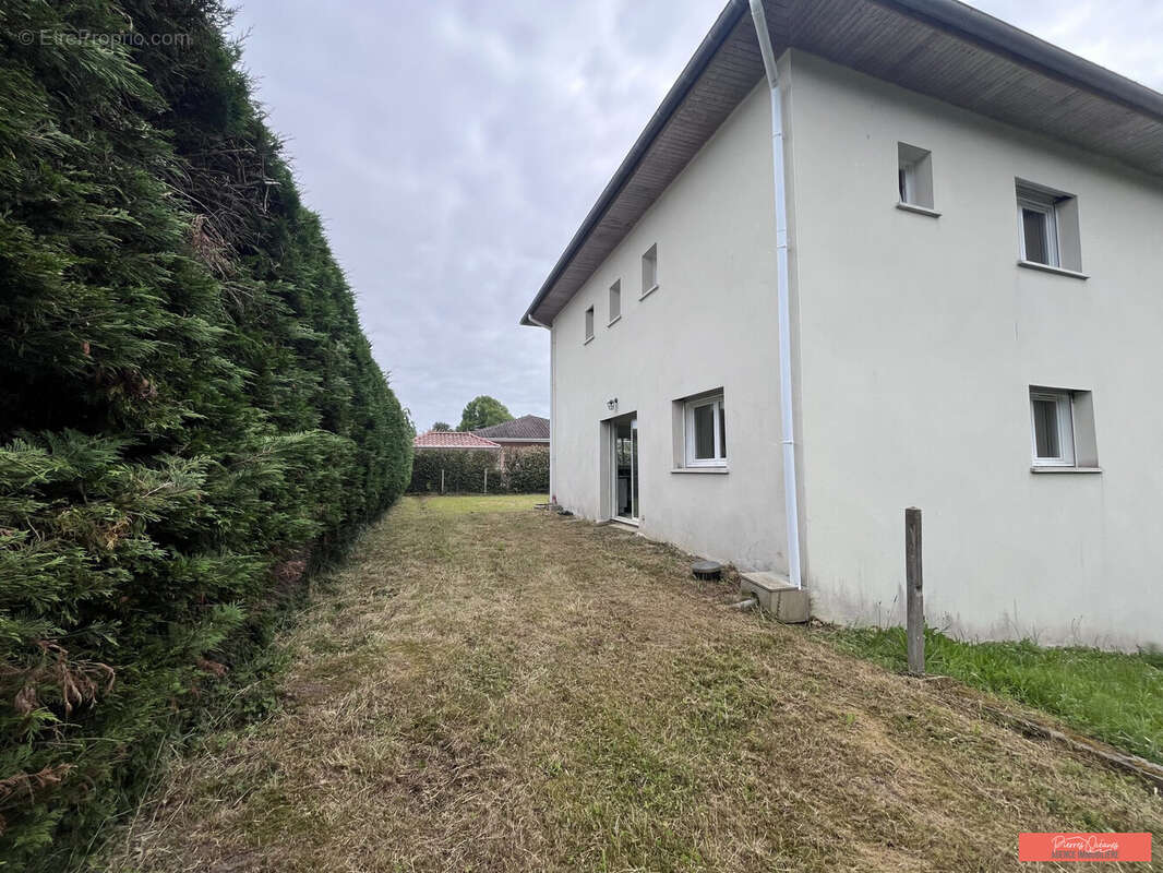 Maison à SAINT-MARTIN-DE-SEIGNANX