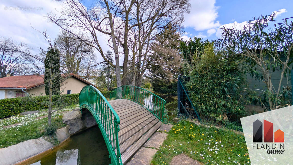 Appartement à VERNAISON