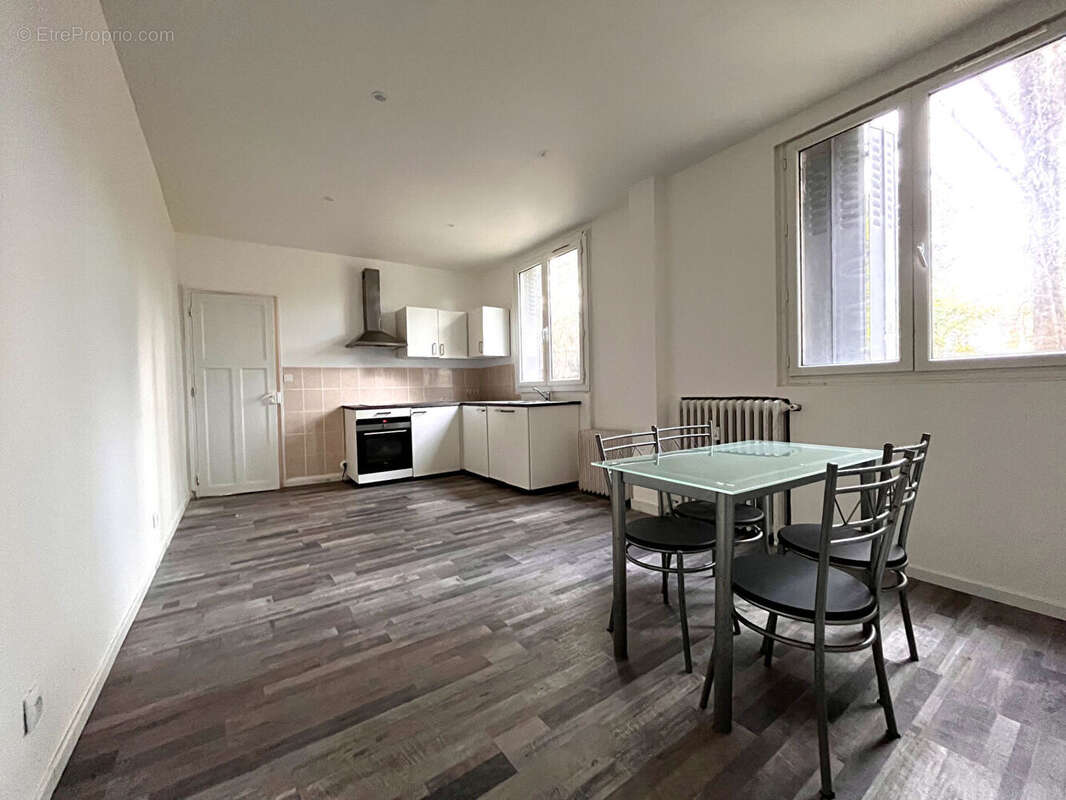 Appartement à RIS-ORANGIS