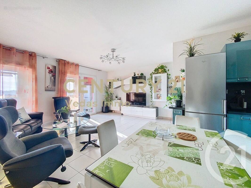 Appartement à JUVIGNAC