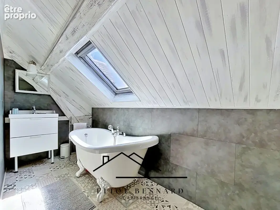 En exclusivité - Maison normande de caractère entièrement rénovée - 6 pièces proche de Lisieux (14) - photo 17