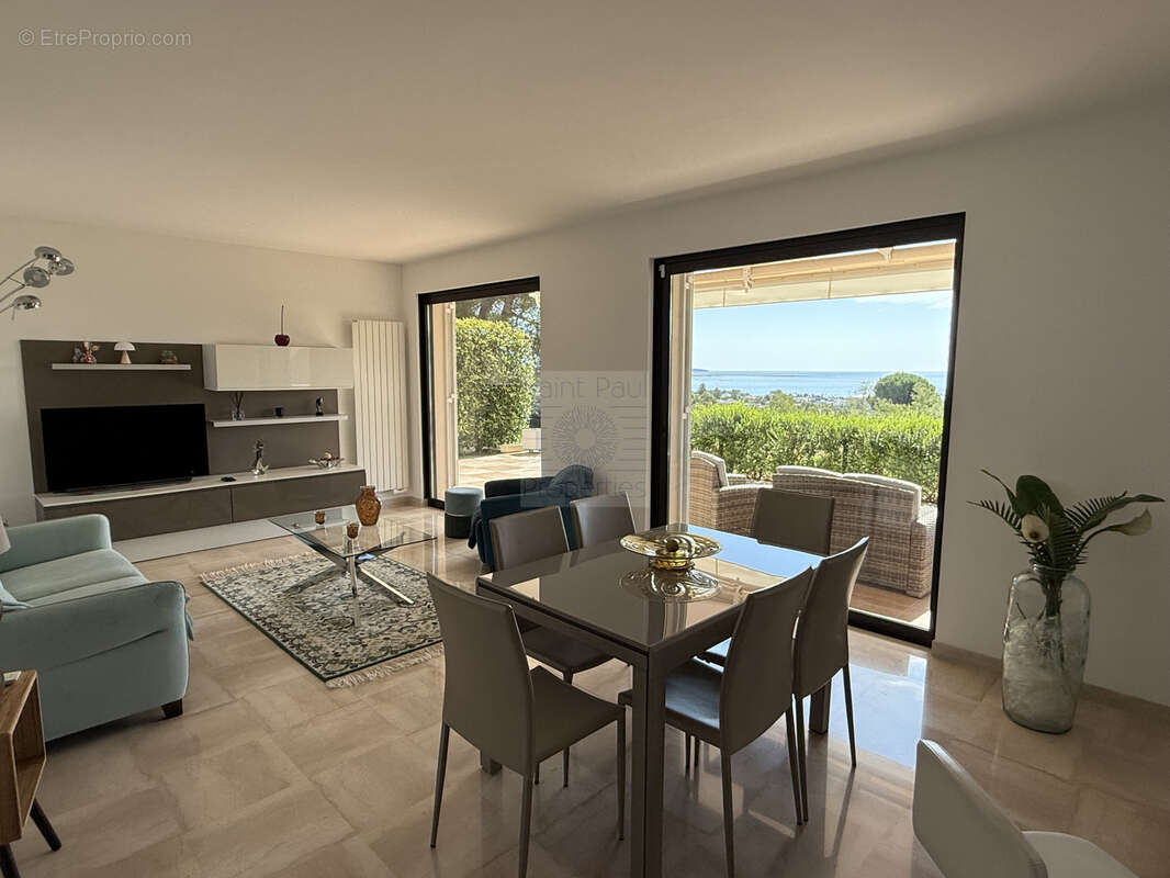 Appartement à VILLENEUVE-LOUBET