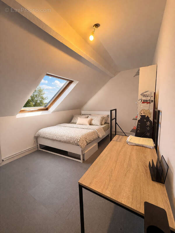 Maison à THIERS-SUR-THEVE