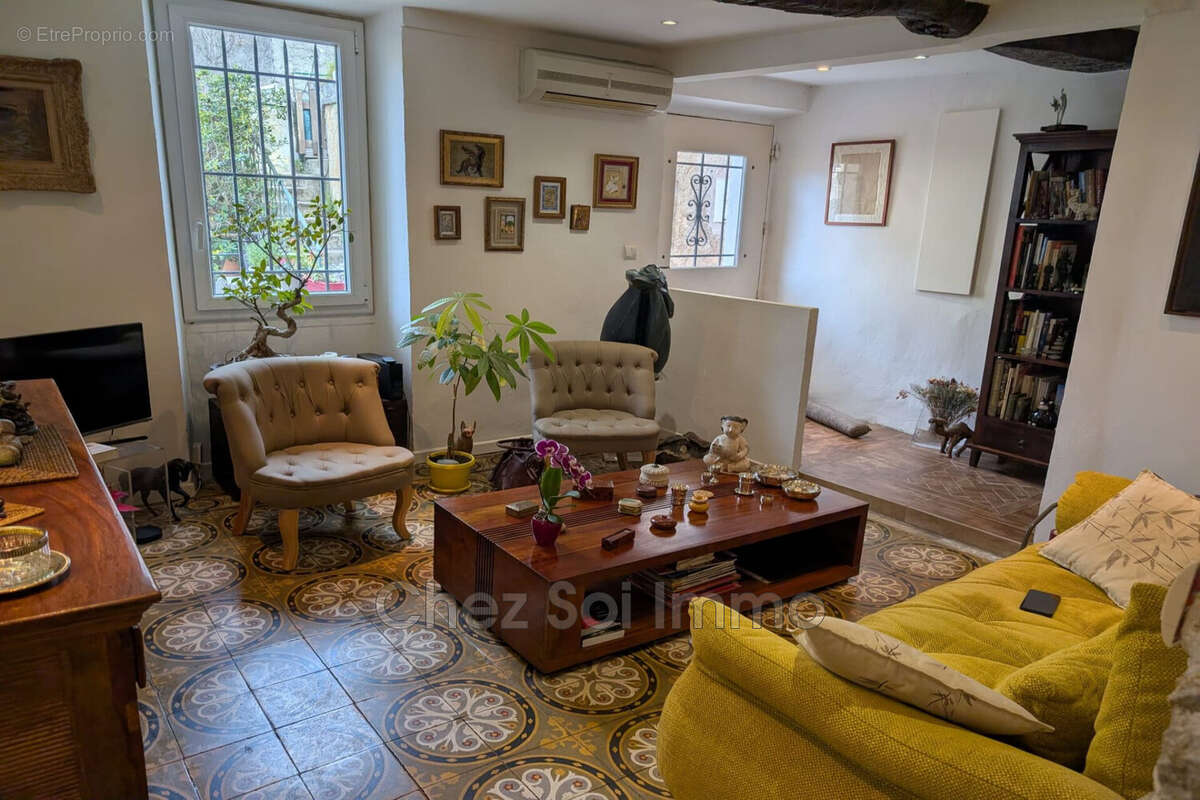 Maison à VILLENEUVE-LOUBET