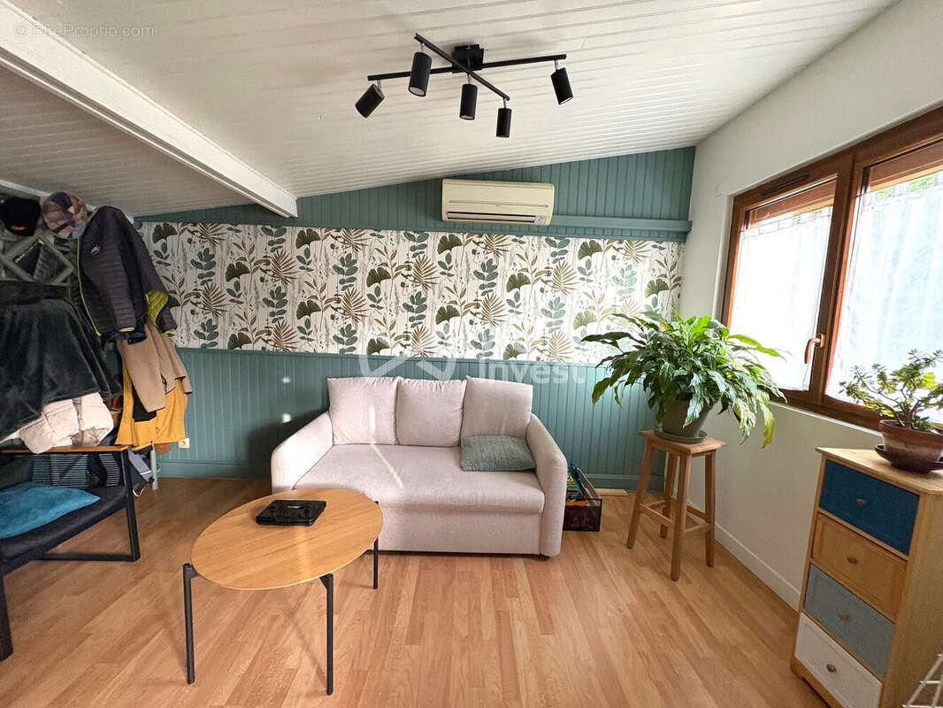 Maison 114 m² à Fontenay-Tresigny  - photo 9