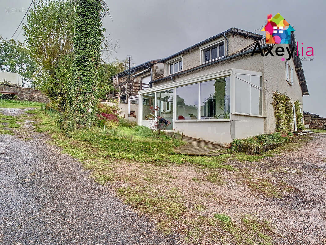 A vendre- secteur saint-bonnet-des-quarts- maison avec grange et dépendances sur terrain de 2110 m2 - photo 5