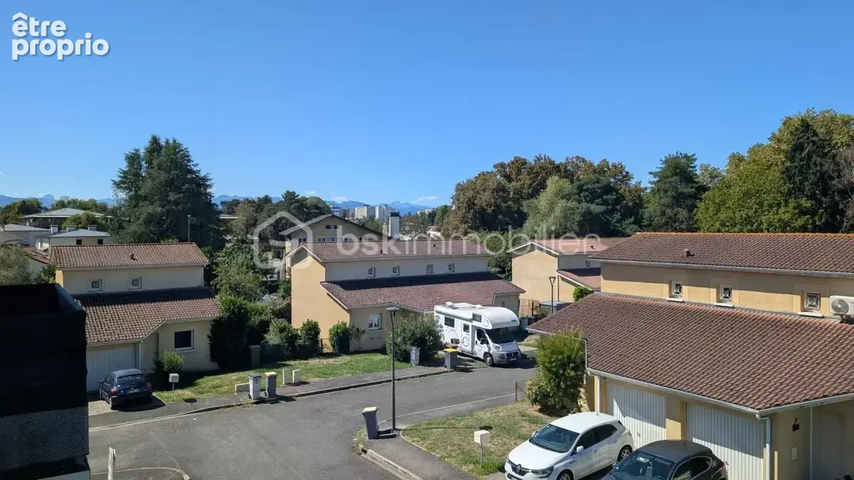 T3 - Dernier étage, Vue Pyrénées - calme et sans vis-à-vis - Parking - photo 8