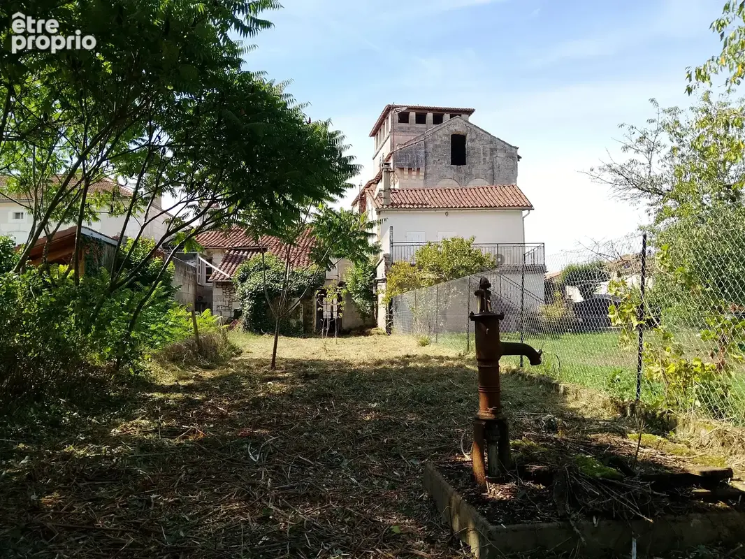 Maison avec jardin à rénover dans un village de charme - photo 2