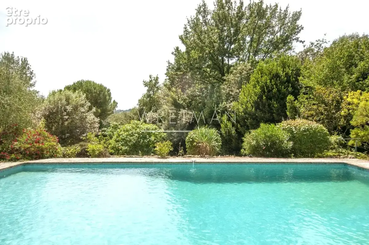 Co Exclusive À vendre près de Valbonne - Domaine de 3 logements - photo 29