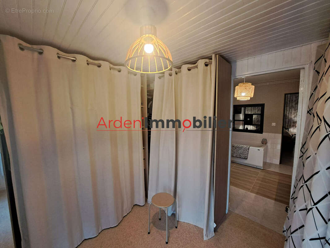 Maison à AMBLY-FLEURY