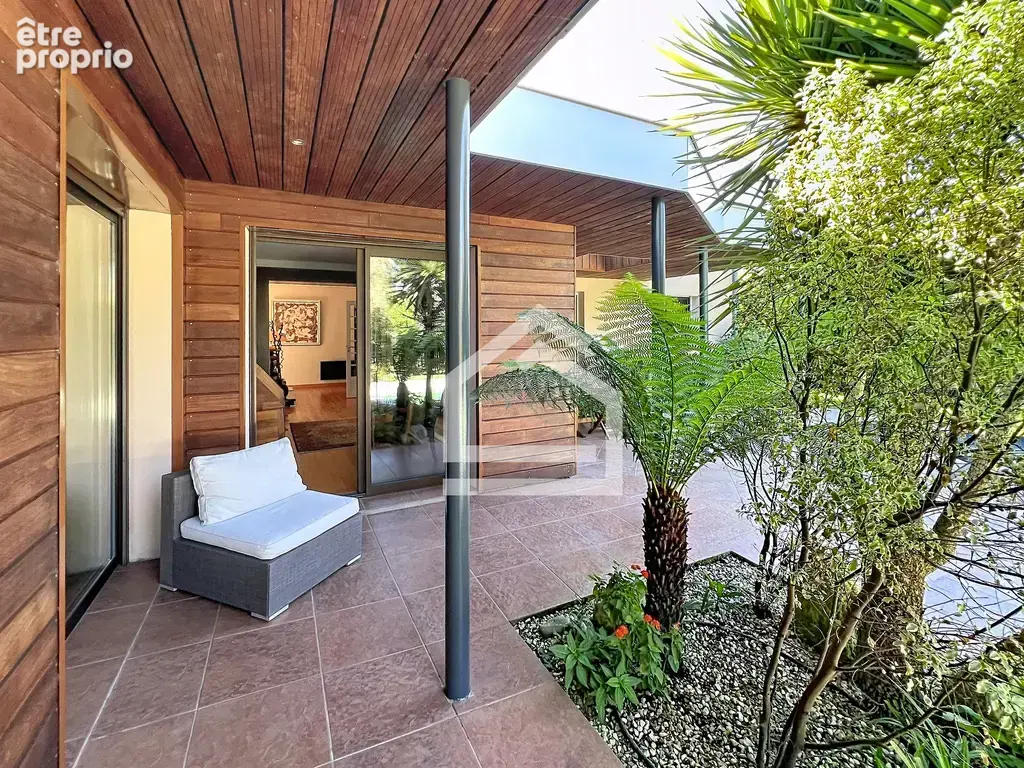 Saint Aubin de Médoc - Villa familiale avec piscine et garage dans un quartier privilégié - photo 8