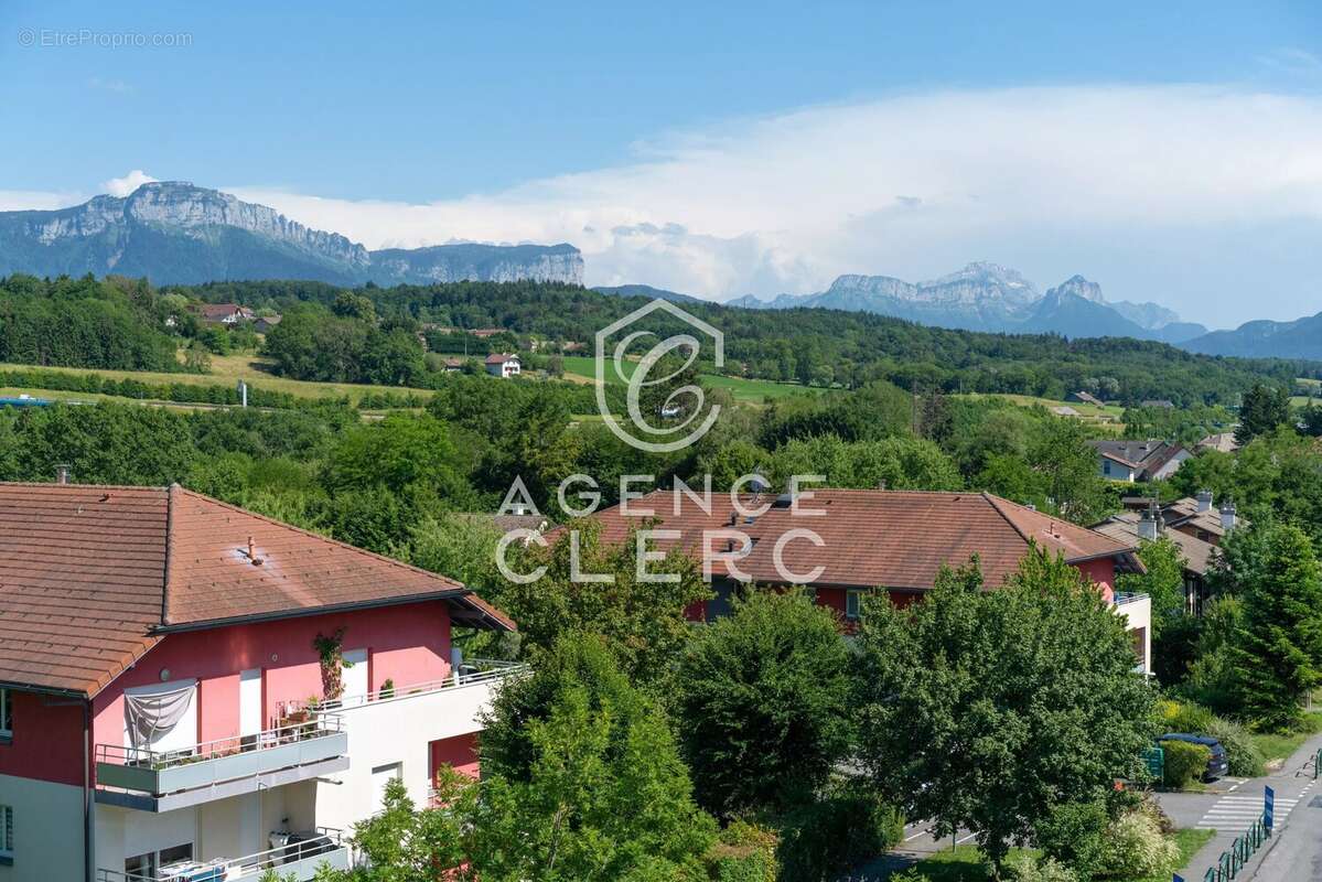 Appartement à ALLONZIER-LA-CAILLE