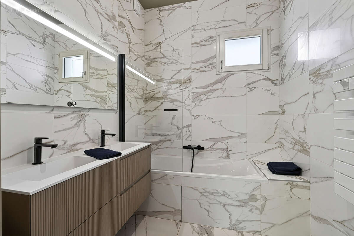 Appartement à AIX-LES-BAINS