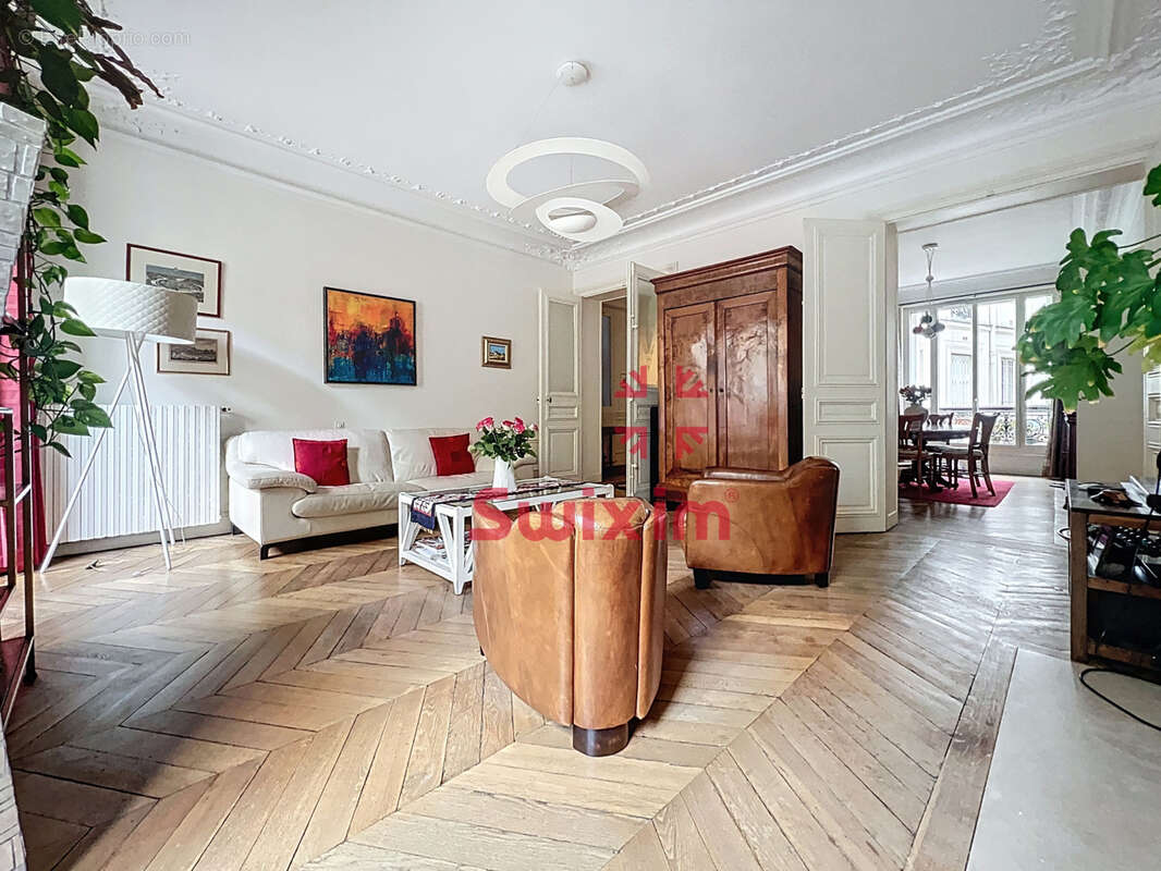 Appartement à PARIS-11E