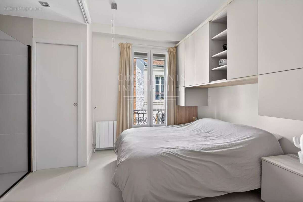 Appartement à LEVALLOIS-PERRET