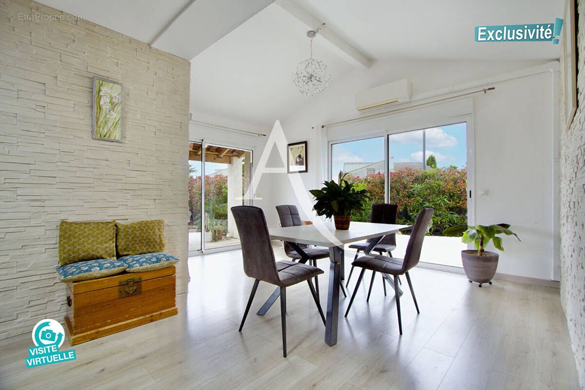 Maison à VIC-LA-GARDIOLE