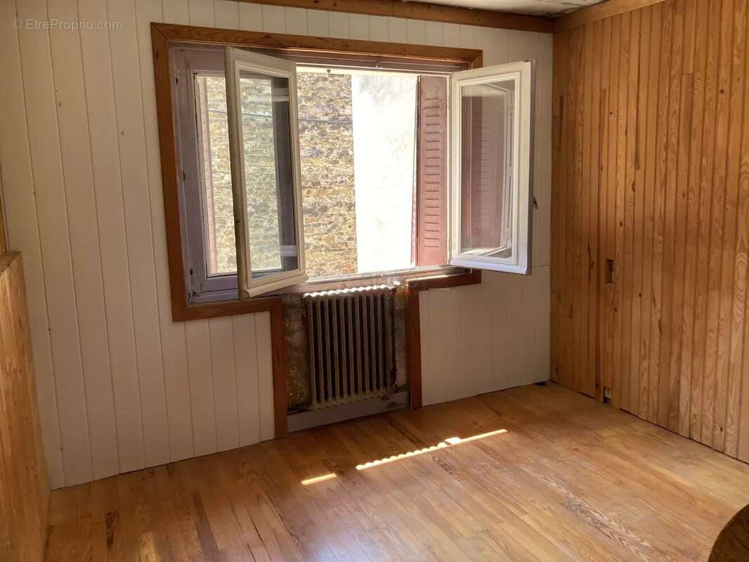 Maison à AMBERIEU-EN-BUGEY